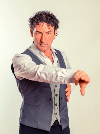 Ángel Muñoz, bailaor y percusionista. ©Amancio-Guillén