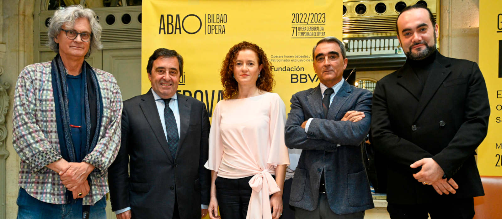 Lorenzo Mariani, director de escena; Juan Carlos Matellanes, presidente de ABAO; Laura Poderoso, subdirectora de la Fundación BBVA; Cesido Niño, director musical; y Francesco Ivan Ciampa, director de la Bilbao Okestra Sinfonikoa. ©E. Moreno Esquibel