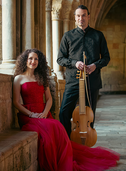 cantar-alla-viola_credito-monica-lou